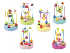 Mini maze with colored beads