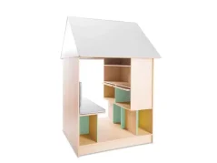 Maxi Hideaway with a Sofa and Shelves