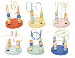 Mini maze with pastel beads
